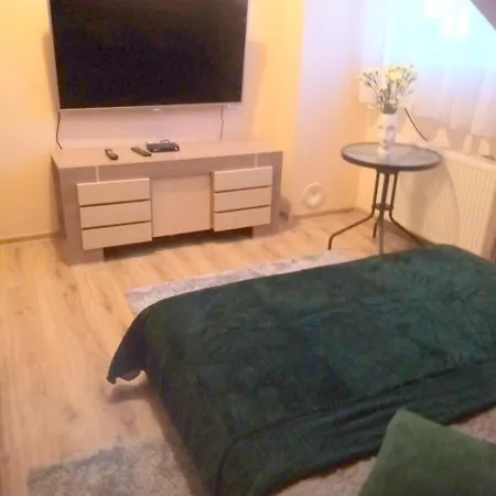 Z Dwiema Sypialniami נישורזה